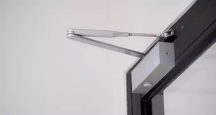 Screen Door Closer Installation in Edgewater, FL