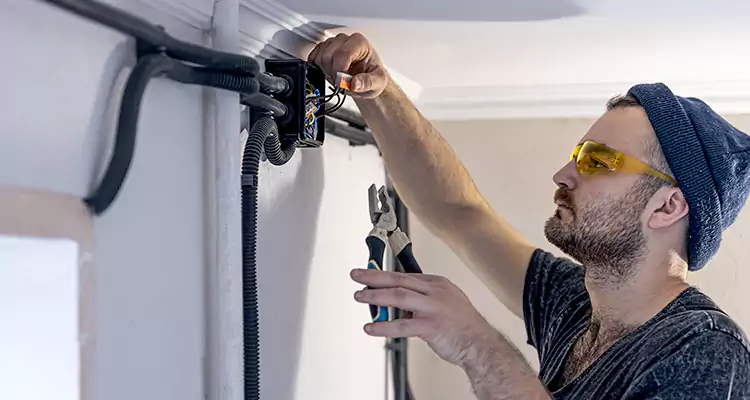 Garage Door Opener Cable Repair in Edgewater, FL