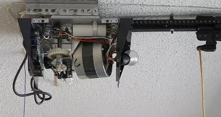 Emergency Garage Door Opener Repair in Edgewater, FL