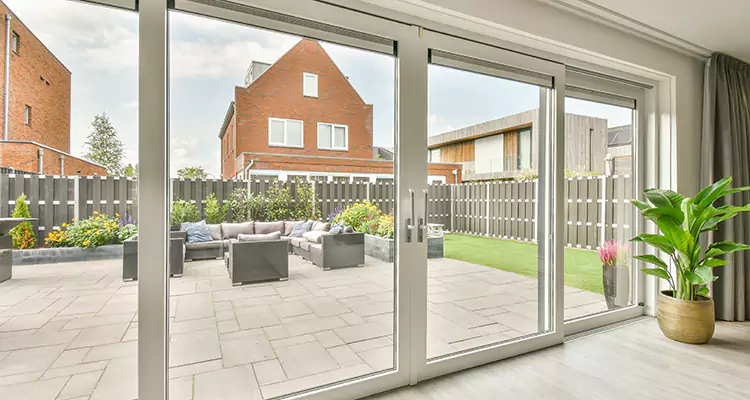 Best Sliding Screen Door Replacement Company in Edgewater, FL