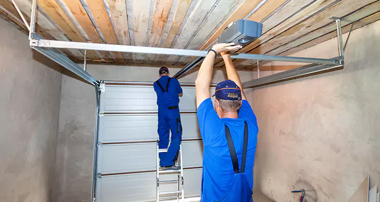 Garage Door Opener Technician in Edgewater, FL