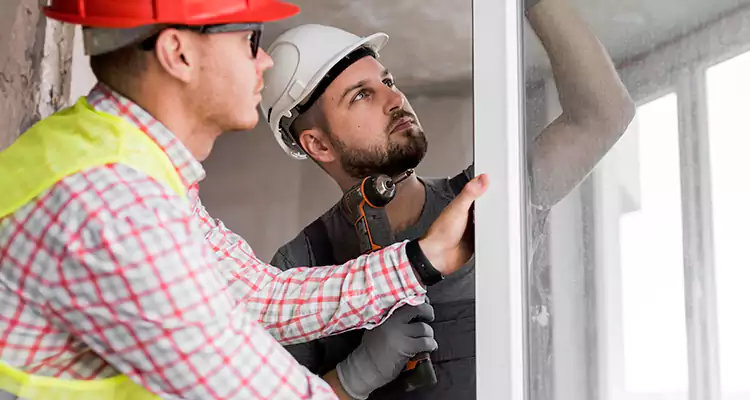 Sliding Patio Door Sticking? Expert Repair in Edgewater, FL.