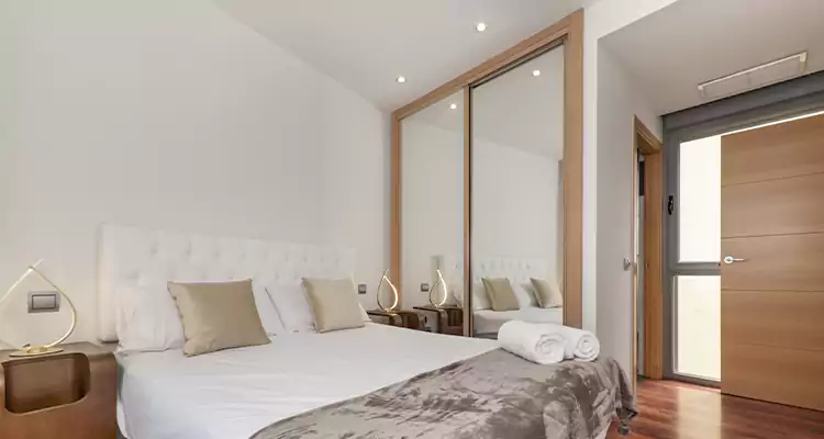 Sliding Wardrobe Door Mirror Replacement in Edgewater, FL